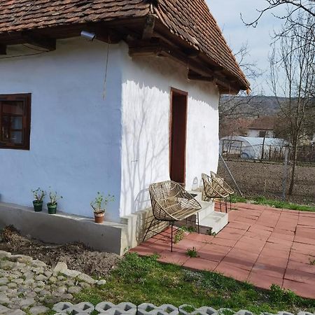 Sovarlak Sarateni Luaran gambar